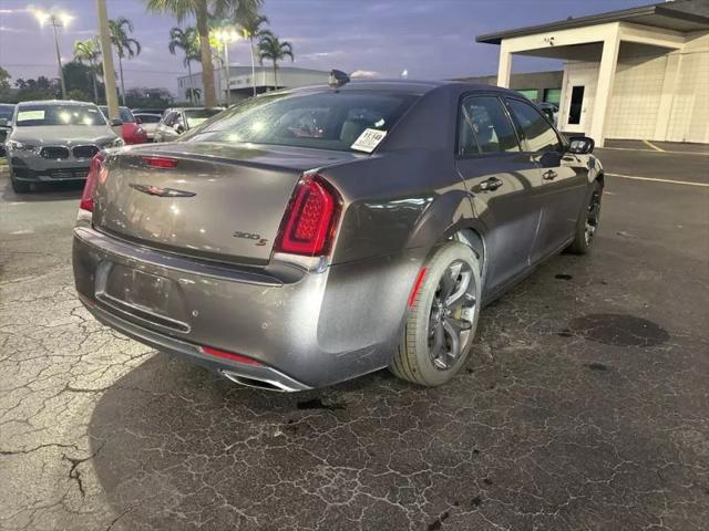 2022 Chrysler 300 S