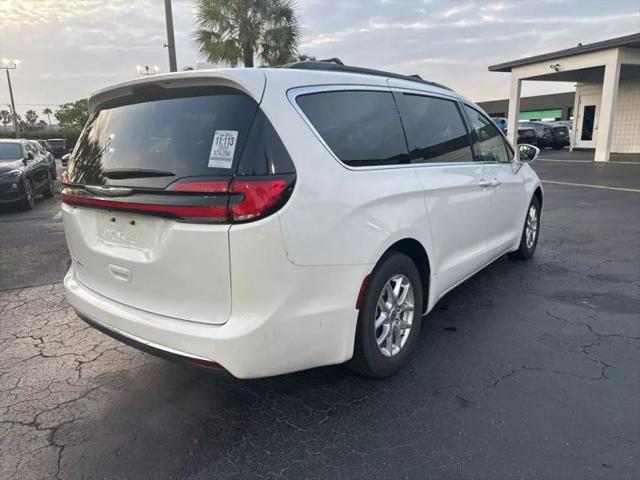 2022 Chrysler Pacifica Touring L