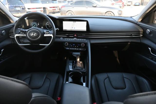 2025 Hyundai Elantra Hybrid Limited