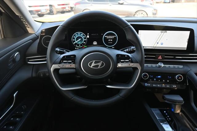2025 Hyundai Elantra Hybrid Limited