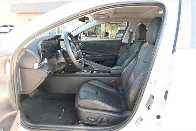 2025 Hyundai Elantra Hybrid Limited