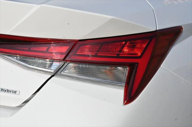 2025 Hyundai Elantra Hybrid Limited