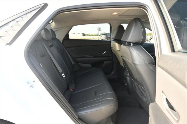 2025 Hyundai Elantra Hybrid Limited
