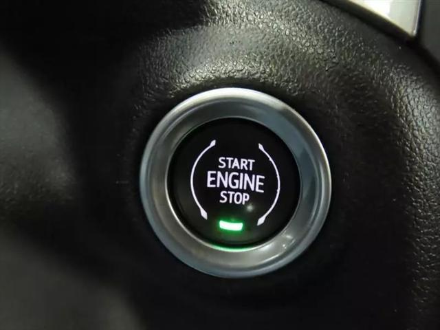 2022 Chevrolet Silverado 1500 4WD Crew Cab Short Bed Custom