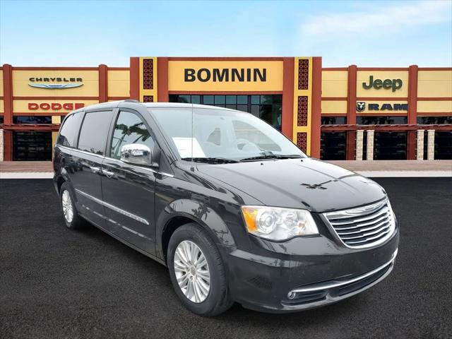 2014 Chrysler Town and Country Limited