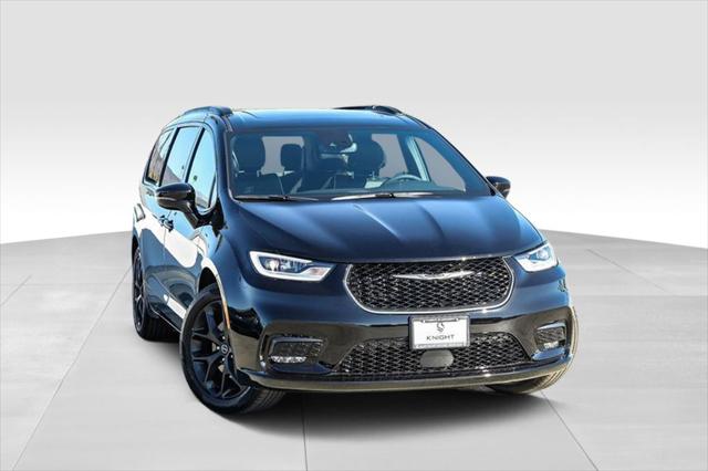 2025 Chrysler Pacifica PACIFICA LIMITED