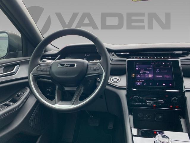 2025 Jeep Grand Cherokee GRAND CHEROKEE L LAREDO 4X2