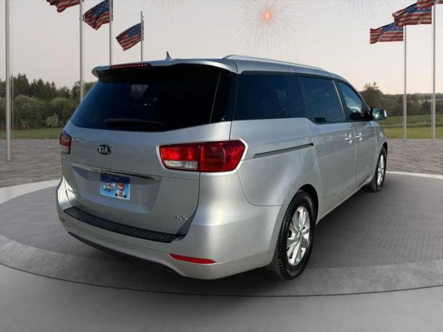 2015 Kia Sedona LX