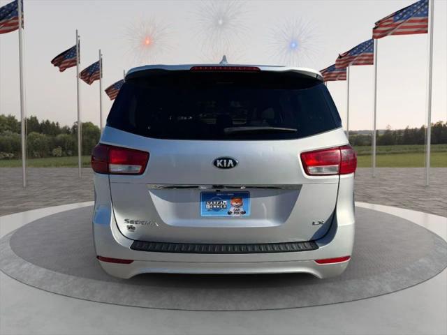 2015 Kia Sedona LX