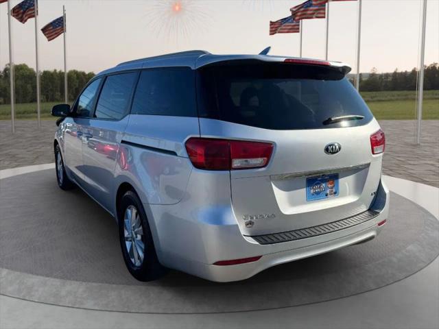 2015 Kia Sedona LX