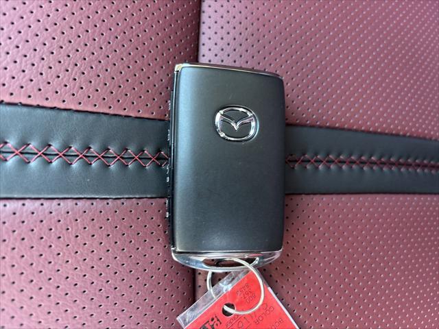 2025 Mazda CX-50 Hybrid Premium Package