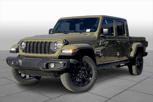 2025 Jeep Gladiator GLADIATOR NIGHTHAWK 4X4