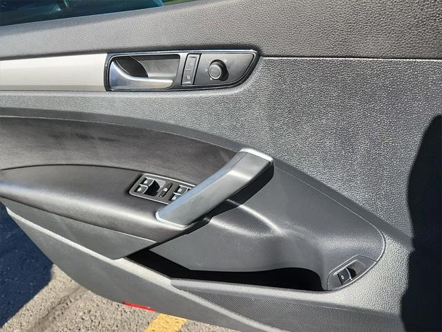2022 Volkswagen Passat 2.0T SE