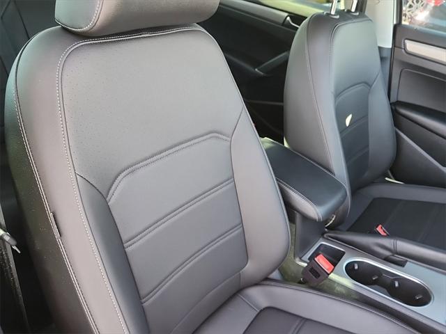 2022 Volkswagen Passat 2.0T SE