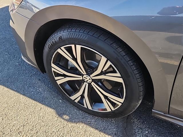 2022 Volkswagen Passat 2.0T SE