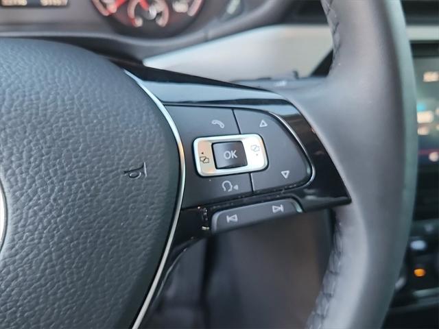 2022 Volkswagen Passat 2.0T SE