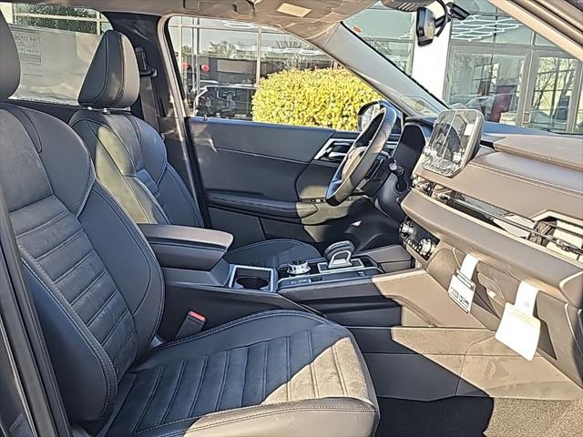 2025 Mitsubishi Outlander PHEV SE S-AWC