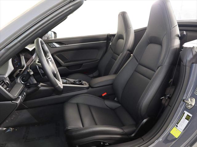2025 Porsche 911 Carrera Cabriolet