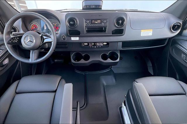 2025 Mercedes-Benz Sprinter 2500 Standard Roof 4-Cyl Diesel HO