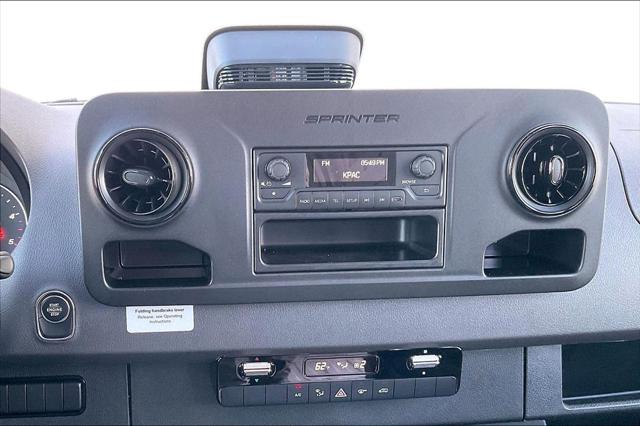 2025 Mercedes-Benz Sprinter 2500 Standard Roof 4-Cyl Diesel HO