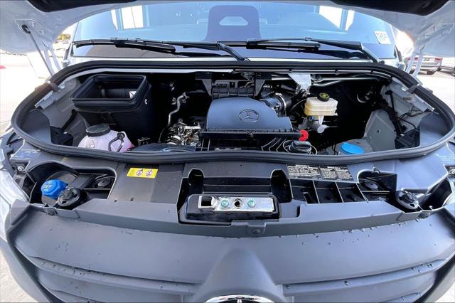 2025 Mercedes-Benz Sprinter 2500 Standard Roof 4-Cyl Diesel HO