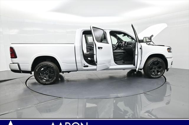 2025 RAM Ram 1500 RAM 1500 BIG HORN CREW CAB 4X4 64 BOX