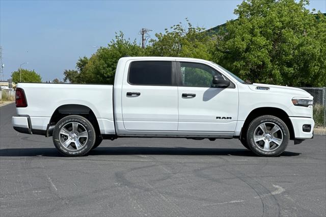 2025 RAM Ram 1500 RAM 1500 TRADESMAN CREW CAB 4X4 57 BOX