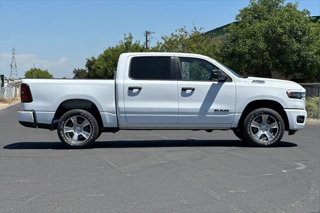 2025 RAM Ram 1500 RAM 1500 TRADESMAN CREW CAB 4X4 57 BOX