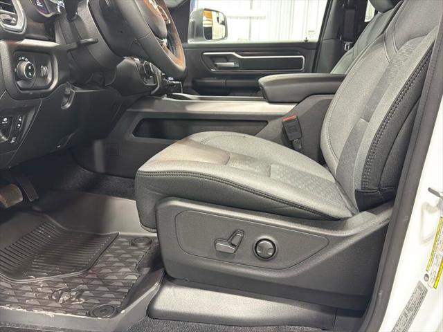 2025 RAM Ram 1500 RAM 1500 BIG HORN CREW CAB 4X2 57 BOX