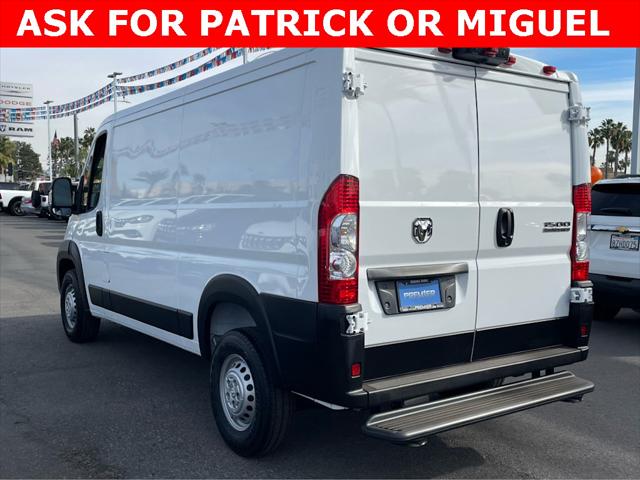 2025 RAM Ram ProMaster RAM PROMASTER 1500 TRADESMAN CARGO VAN LOW ROOF 136 WB
