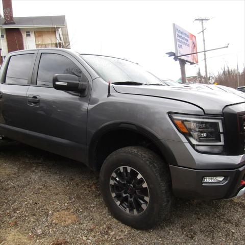 2020 Nissan TITAN Crew Cab PRO-4X 4x4