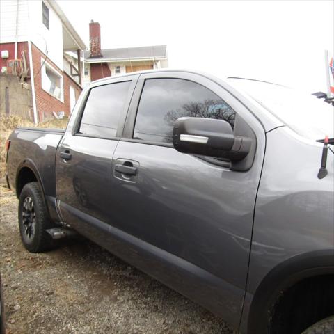 2020 Nissan TITAN Crew Cab PRO-4X 4x4