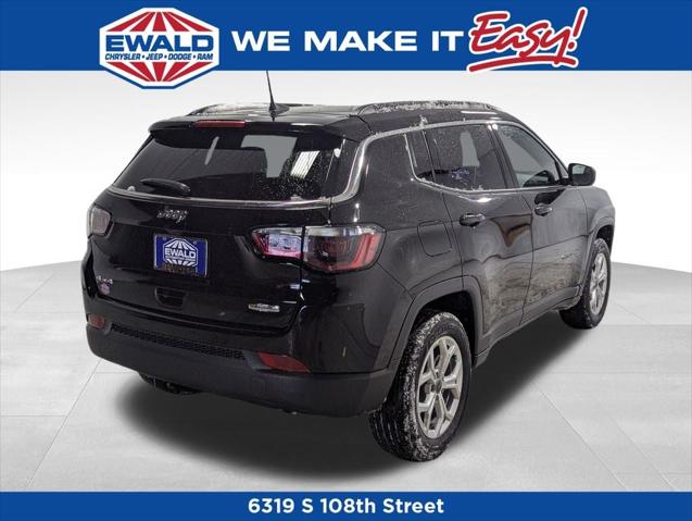 2025 Jeep Compass COMPASS LATITUDE 4X4