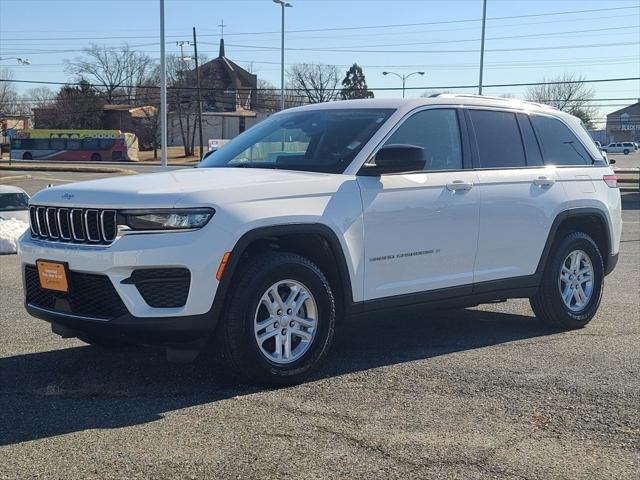 2023 Jeep Grand Cherokee Laredo 4x4