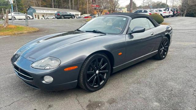 2005 Jaguar XK8 Standard