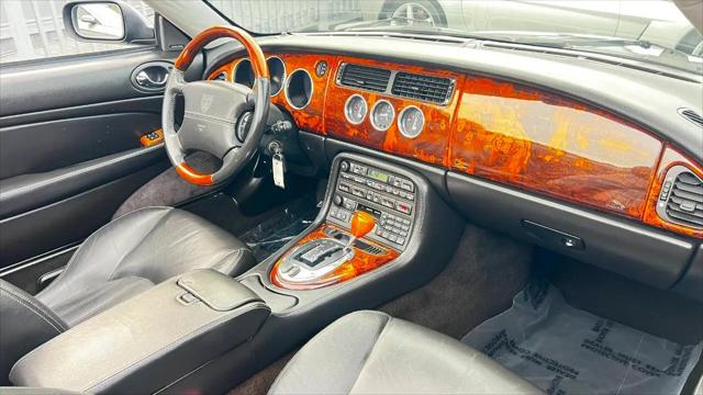 2005 Jaguar XK8 Standard