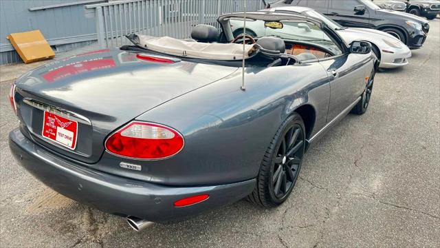 2005 Jaguar XK8 Standard