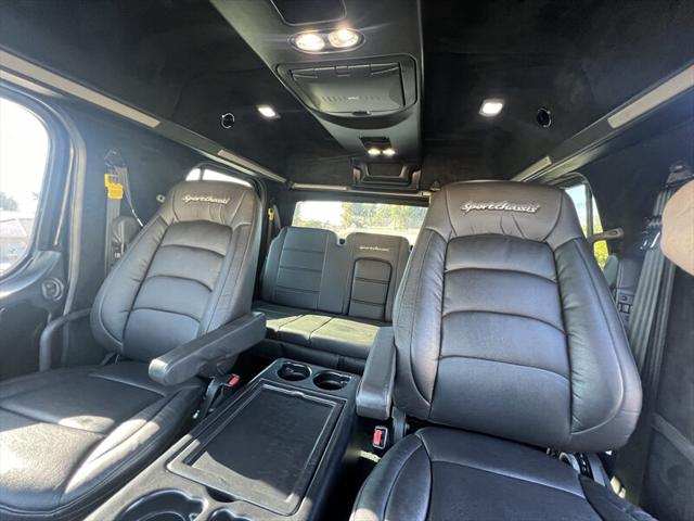 2015 Freightliner P4xl SPORTCHASSIS