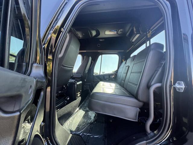 2015 Freightliner P4xl SPORTCHASSIS