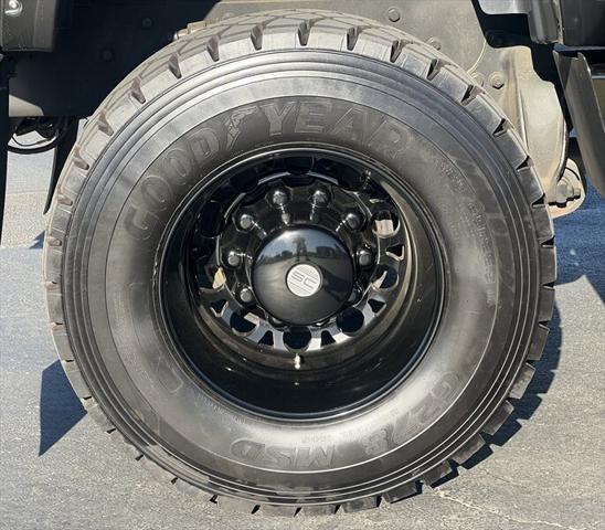 2015 Freightliner P4xl SPORTCHASSIS