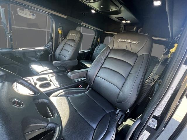 2015 Freightliner P4xl SPORTCHASSIS