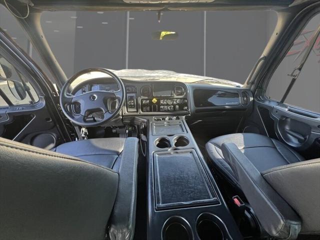 2015 Freightliner P4xl SPORTCHASSIS