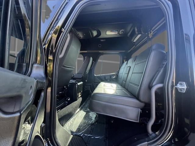 2015 Freightliner P4xl SPORTCHASSIS