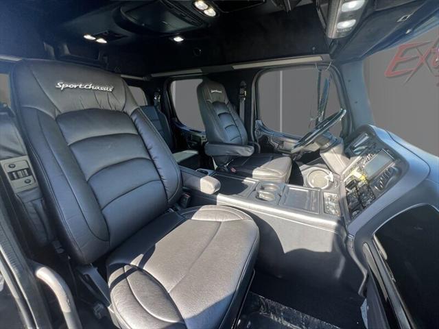 2015 Freightliner P4xl SPORTCHASSIS