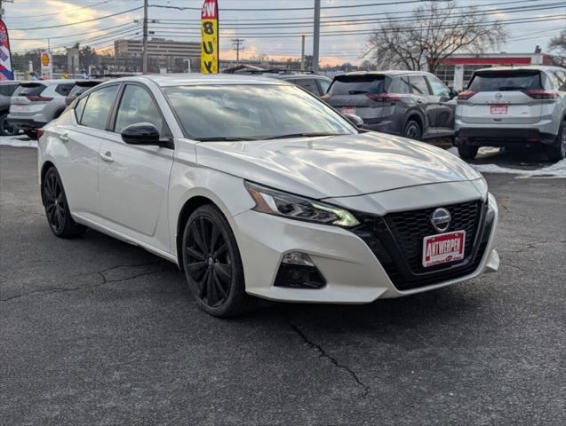 2022 Nissan Altima SR FWD