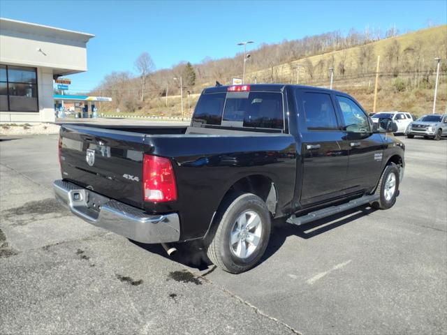 2022 RAM 1500 Classic SLT Crew Cab 4x4 57 Box