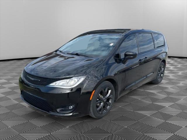 2020 Chrysler Pacifica Touring