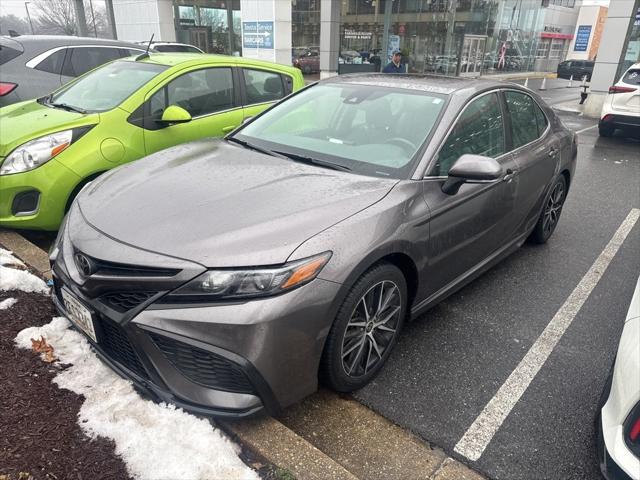 2021 Toyota Camry SE