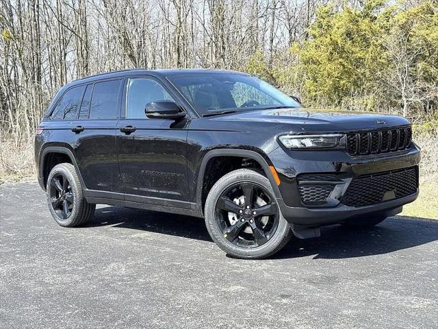 2025 Jeep Grand Cherokee GRAND CHEROKEE ALTITUDE 4X4
