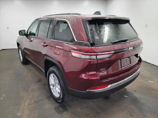 2025 Jeep Grand Cherokee GRAND CHEROKEE LAREDO X 4X4